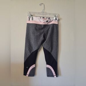 lululemon athletica Womens Leggings in Gray and Pink - Crop